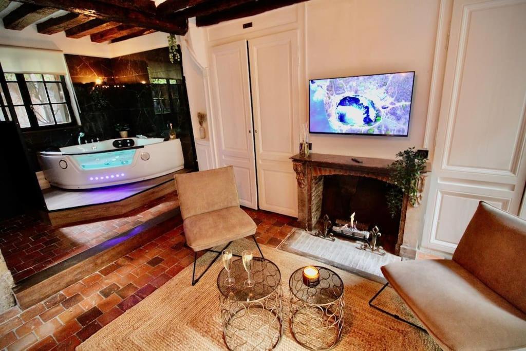 Le Spa Gustave - Sauna, Jacuzzi & Terrasse A Ruan Exterior foto